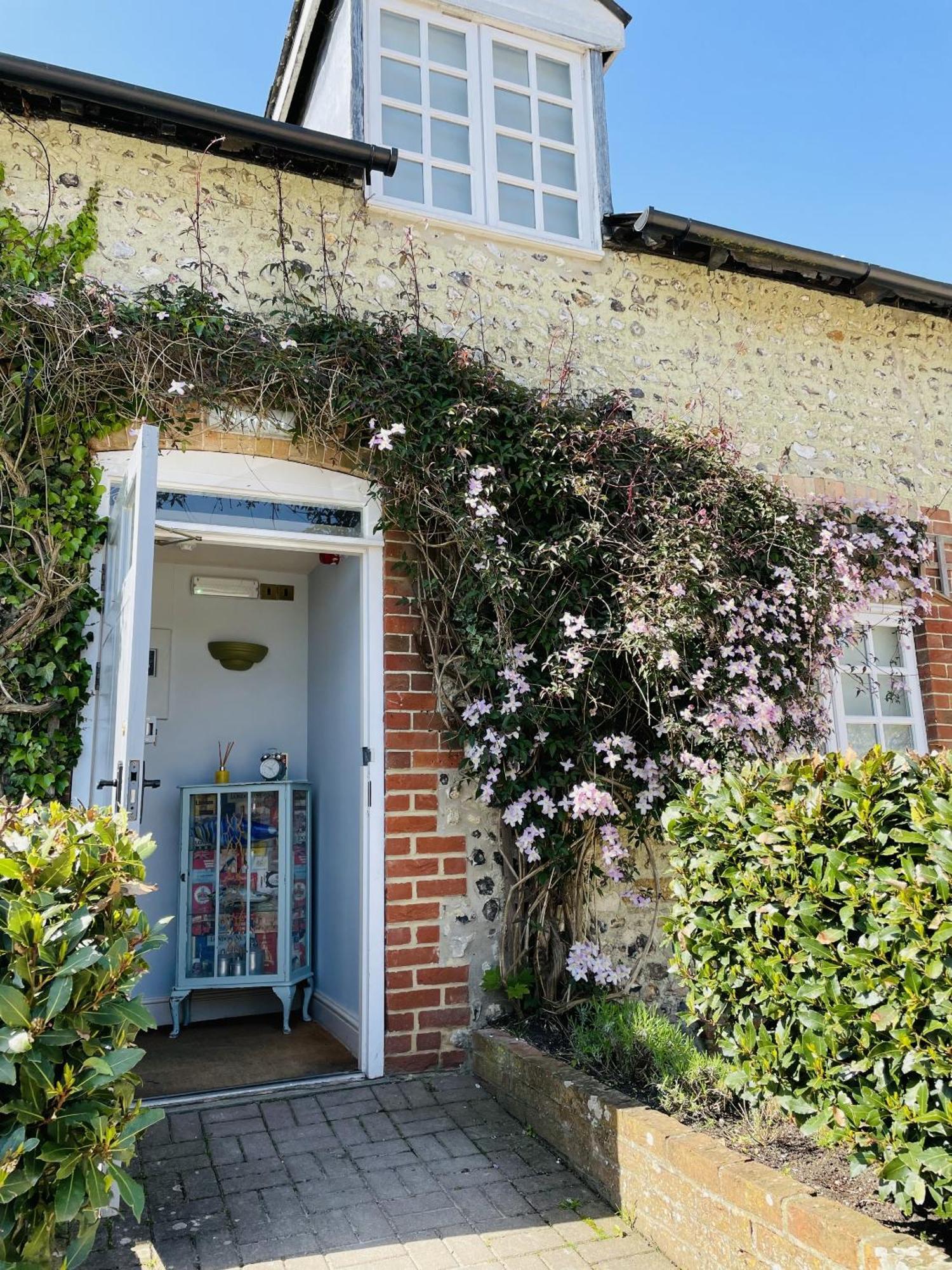 The Greyhound Inn Sydling St Nicholas Екстер'єр фото