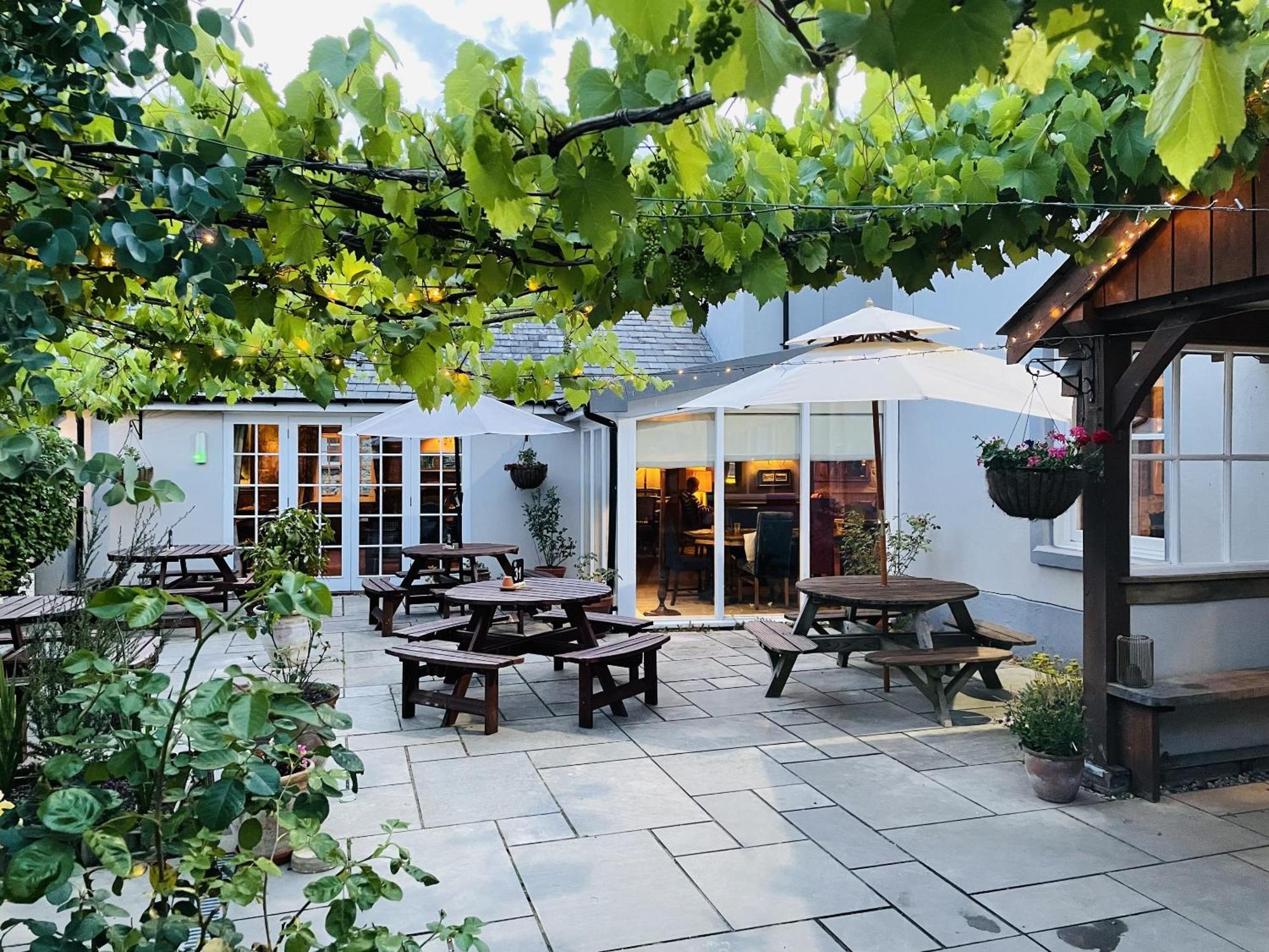 The Greyhound Inn Sydling St Nicholas Екстер'єр фото